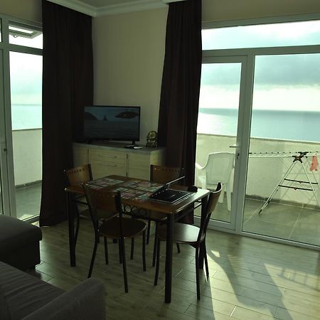 The View Apartment Makhindzsauri Kültér fotó