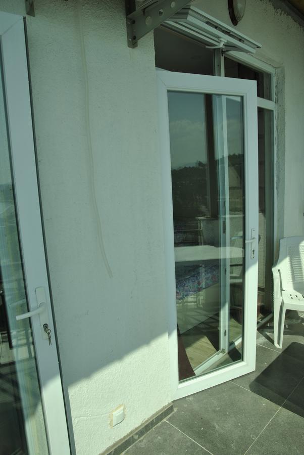 The View Apartment Makhindzsauri Kültér fotó