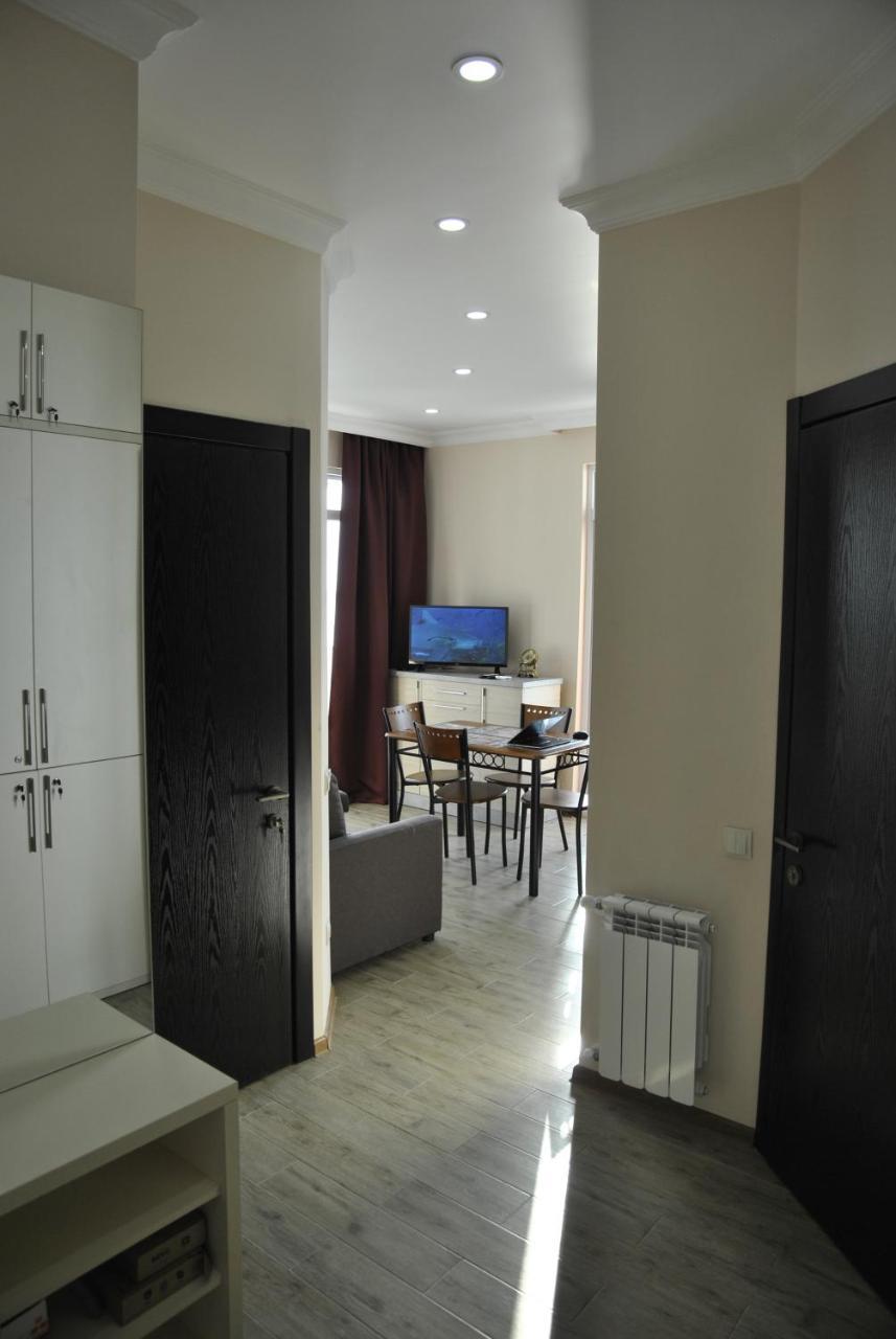 The View Apartment Makhindzsauri Kültér fotó